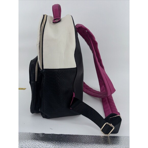 BETSEY JOHNSON QUILTED CAT FACE LARGE BACKPACK - BLACK/WHITE - Picture 3 of 6